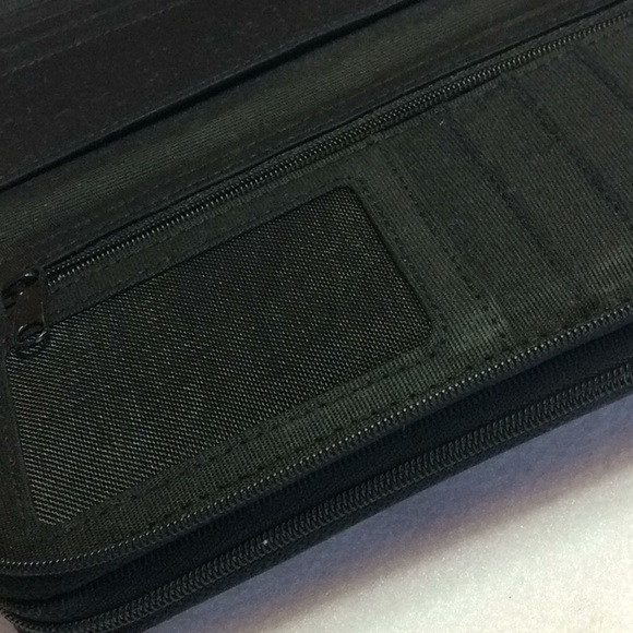 FINAL SALE PRICE CAFE By Marlo Leather Wallet - Picture 7 of 9